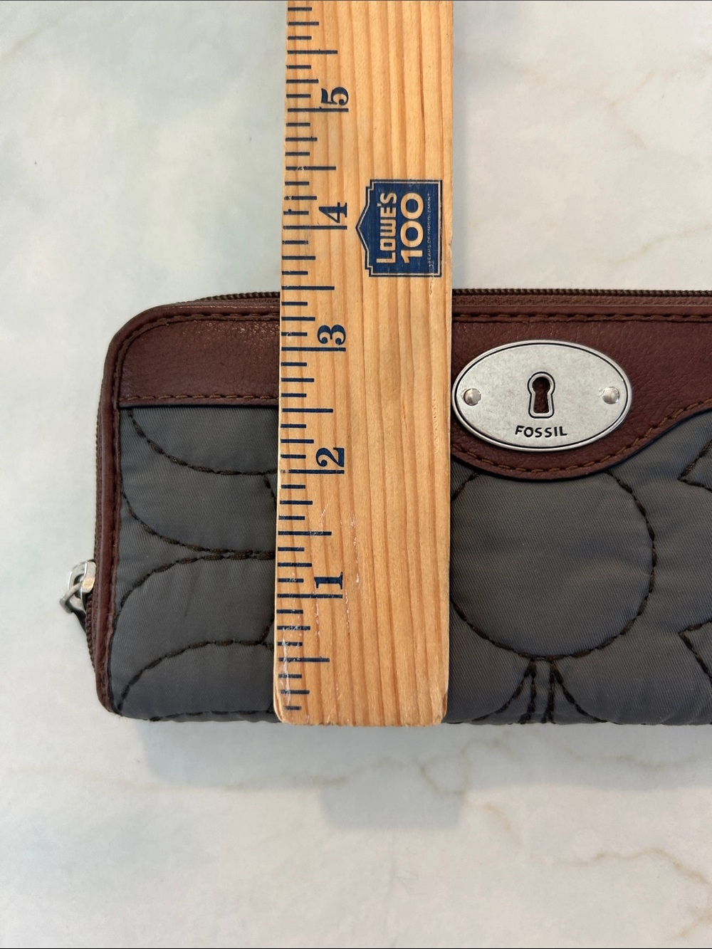 NWOT Fossil Key-Per Quilted Fabric Zip Around Wallet Brown Leather Trim - Picture 7 of 7